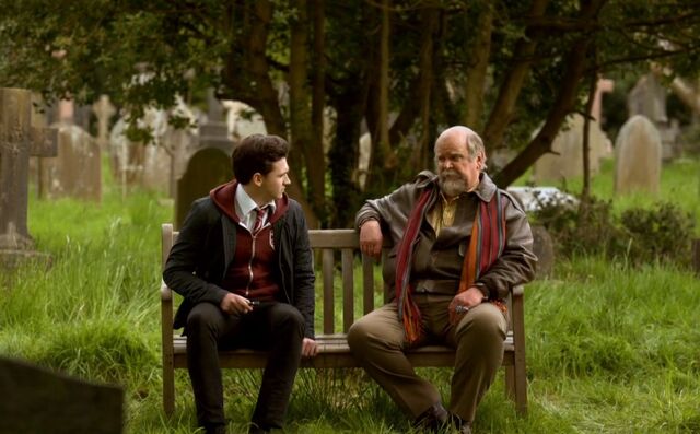 File:S3E4 Tom Simeon.jpg