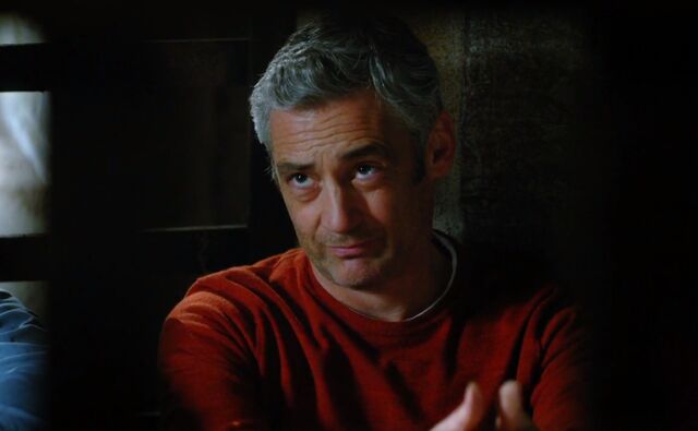 File:S3E4 Michael 2.jpg