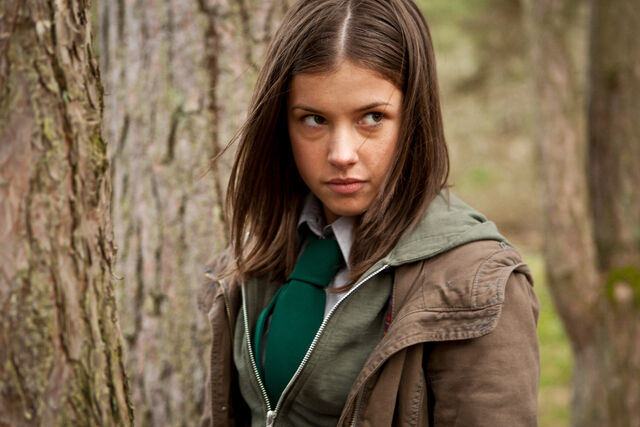 Plik:Maddy wolfblood.jpg