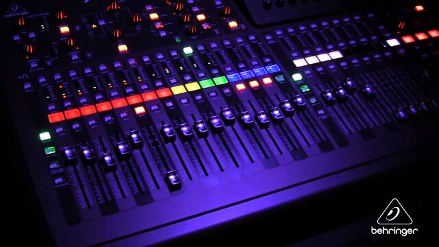 Plik:Behringer.jpg