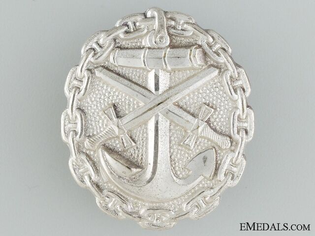 File:DorvishNavalWoundBadgeSilver.jpg