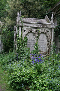 Highgate Cemetery.jpg