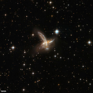Galaxy-eso-593-8