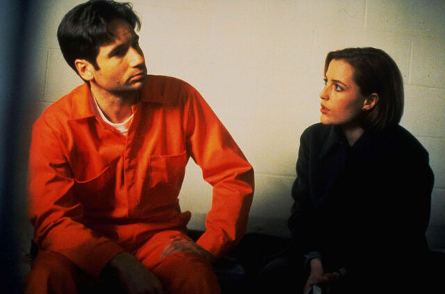 File:Mulder Scully Prison Demons.jpg