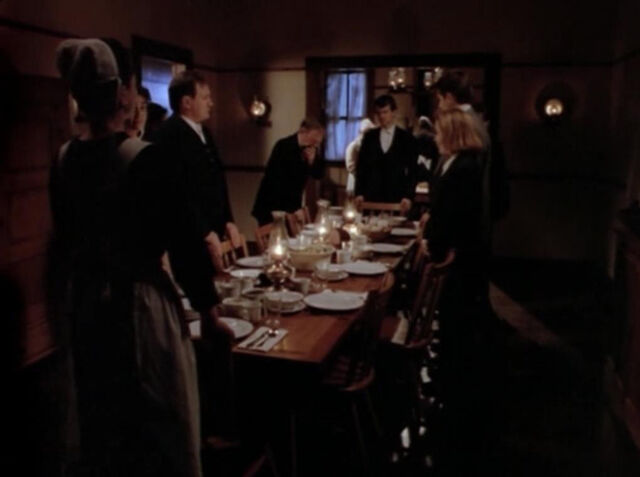 File:Kindred Table.jpg