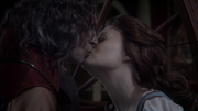 1x12 Kiss.png