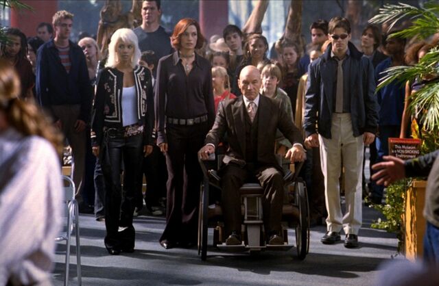 File:X-men-2-2003-17-g.jpg