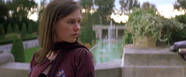 File:Anna-paquin-as-marie-rogue-in-x-men-2000.jpg