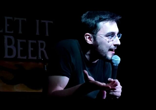 File:Standupyotobi.jpg