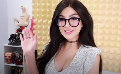 File:Sssniperwolf.jpg