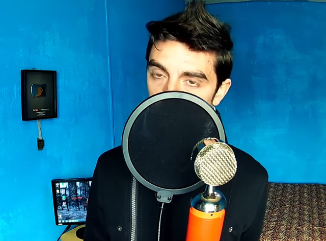 Archivo:Zador.png
