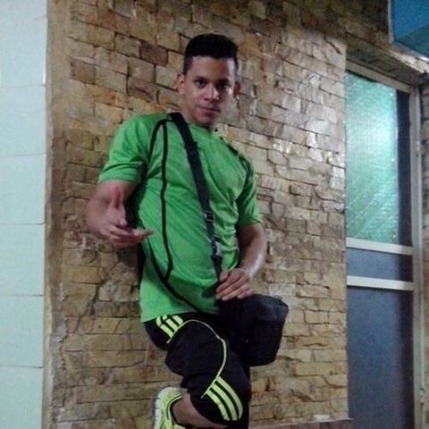 Archivo:Pl4yh4rd.jpg