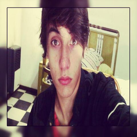 Archivo:YIxNkMxh.jpg