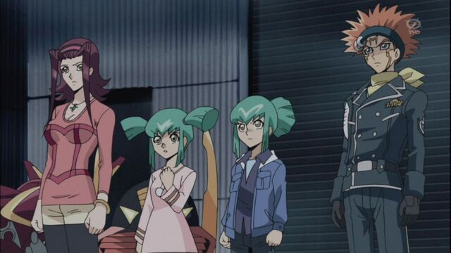 File:5Dx152 Outfit change.jpg