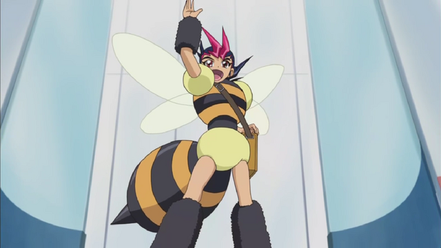 File:YumaBeeCostume.png