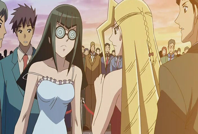 File:5Dx026 Carly meets Angela.jpg