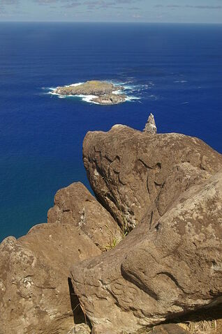 File:Petroglyph of The Birdman.jpg