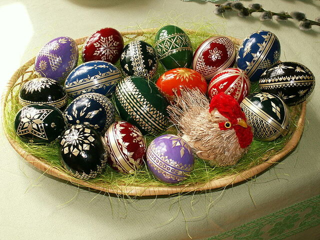 File:Easter Eggs.jpg