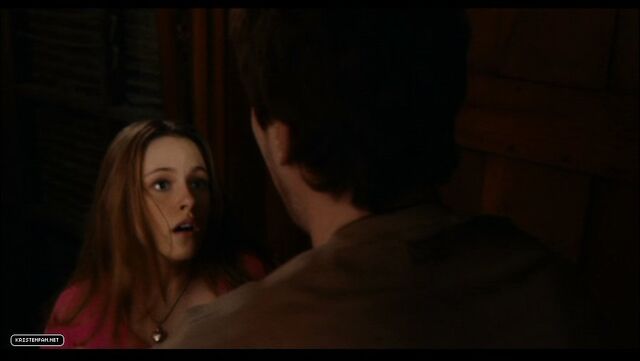 File:DVD-Screen-Captures-Zathura-kristen-stewart-23985428-898-506.jpg