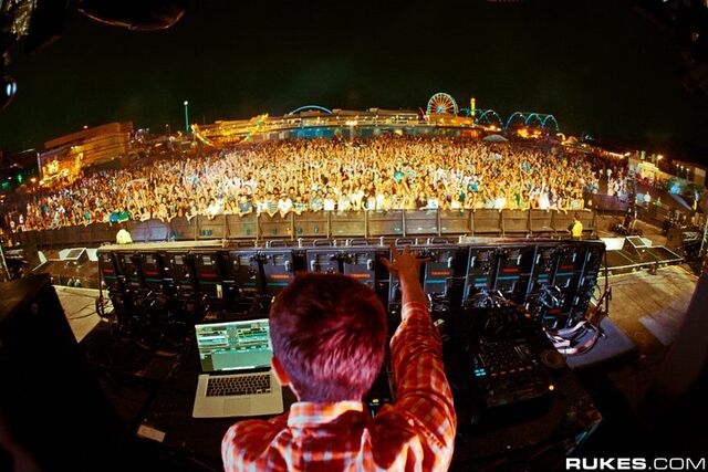 File:Zedd at EDC Las Vegas 2011.jpg