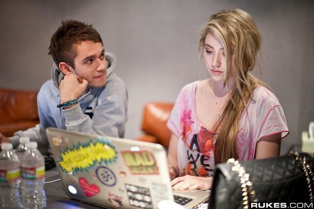 File:Zedd and LIZ (3).jpg