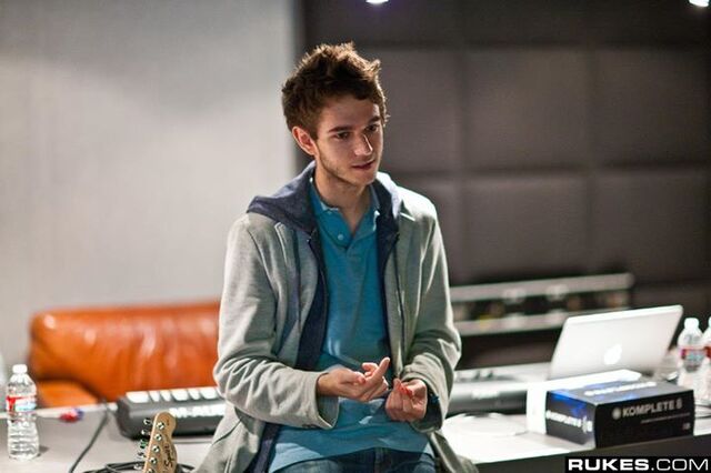 File:Zedd at Interscope Studio (3).jpg