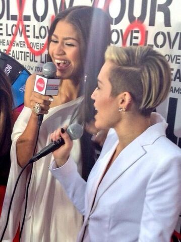 File:Zendaya&miley2013.jpg