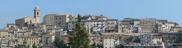 Fichier:Monsampolo del Tronto.jpg