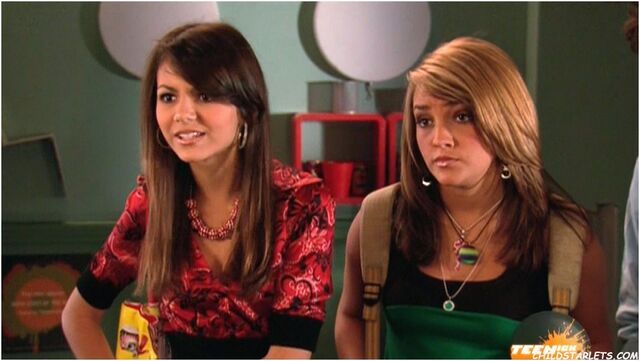 File:Zoey and Lola.jpg