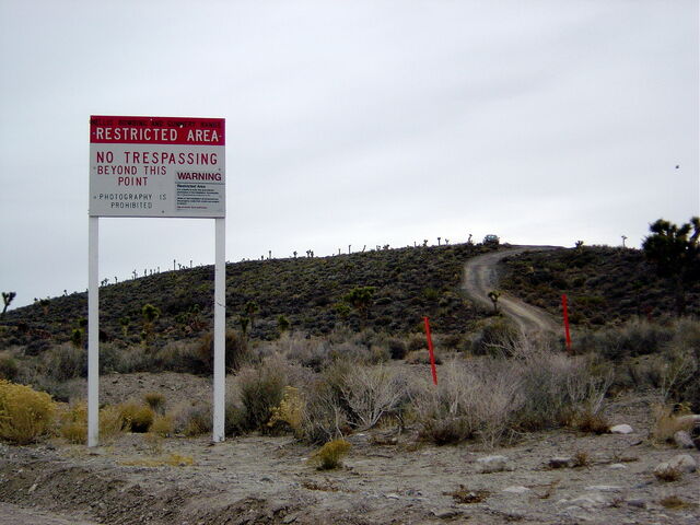 File:Wfm x51 area51 warningsign.jpg.jpeg