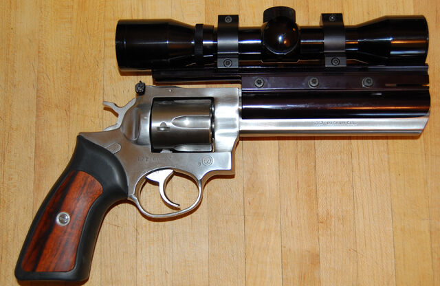 File:Ruger GP100.jpg