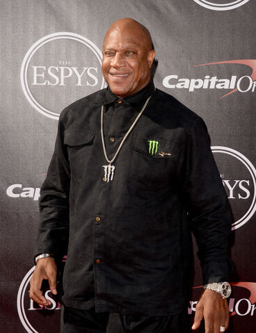 File:Arrivals+at+the+ESPYSx.jpg